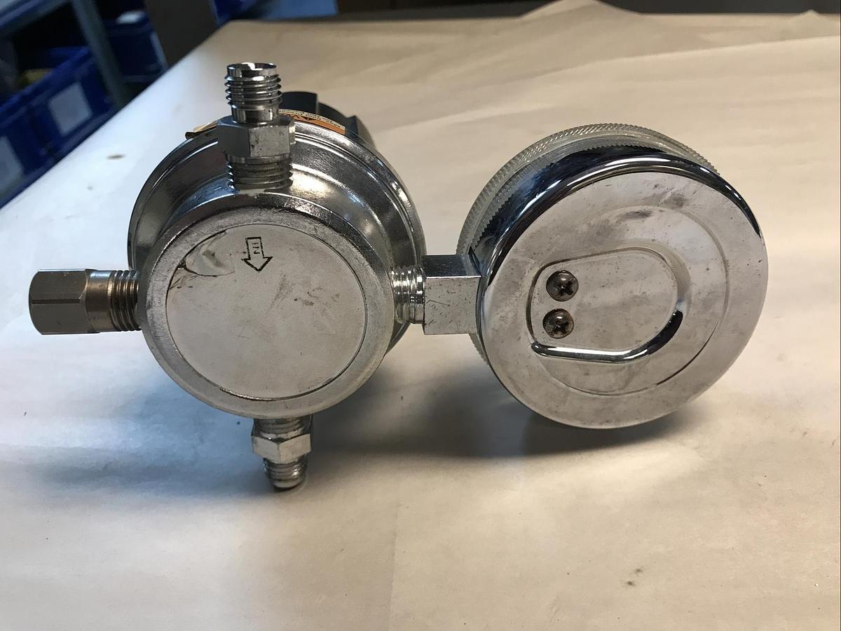 Concoa,2052022-TF4,Carbon Dioxide Pressure Regulator  New No Box