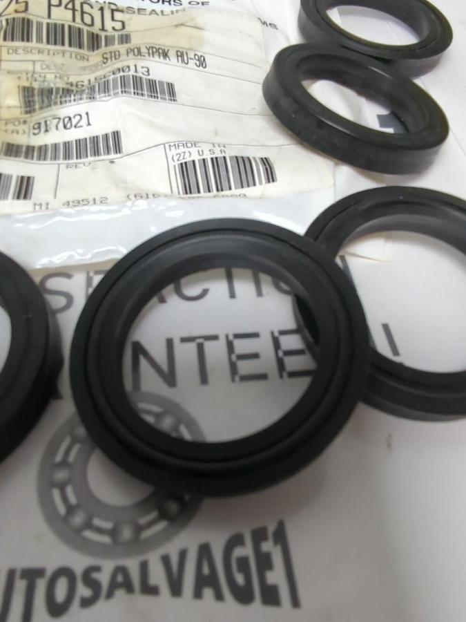 ZATKOFF SEALS,3120165 P4615 STD,POLYPAK AU-90 LOT OF 8 NOS