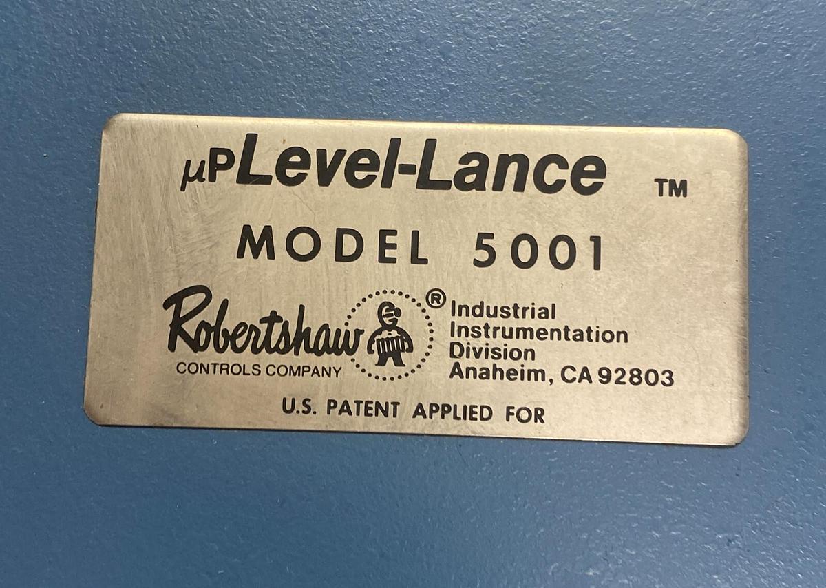 ROBERTSHAW CONTROLS,MODEL 5001-B2-A, LEVEL LANCE TRANSMITTER NEW NO BOX