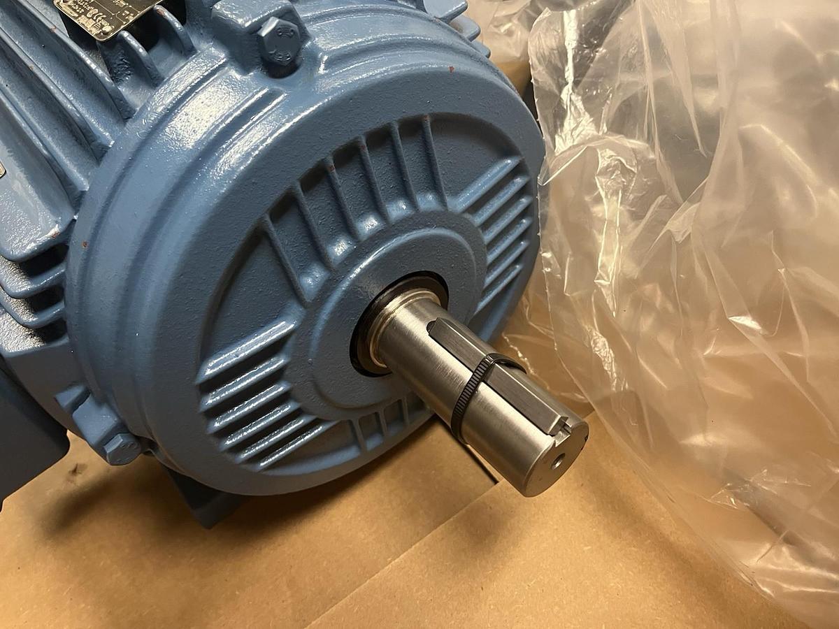 WEG,Z00718EP3G041309,NON SPIKE SEVERE DUTY W21 MOTOR 7.5HP 3PH 460V 1765RPM 213T