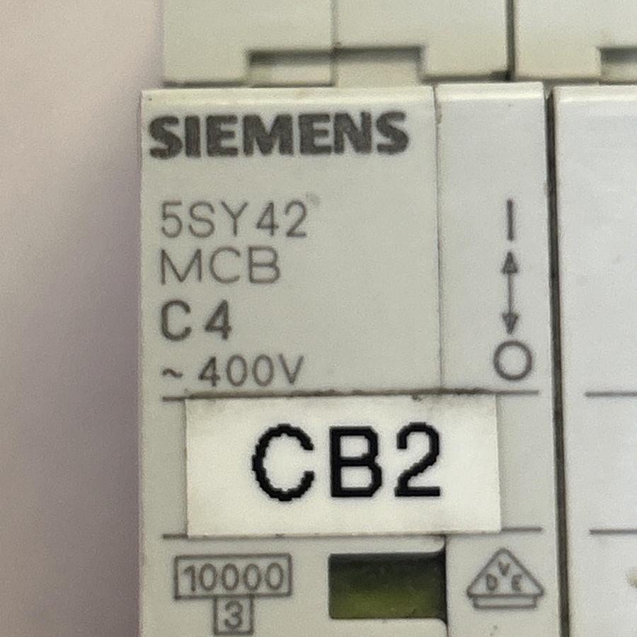 Used SIEMENS,5SY4204-7,CIRCUIT BREAKER 4A 400V 2P LOT OF 5