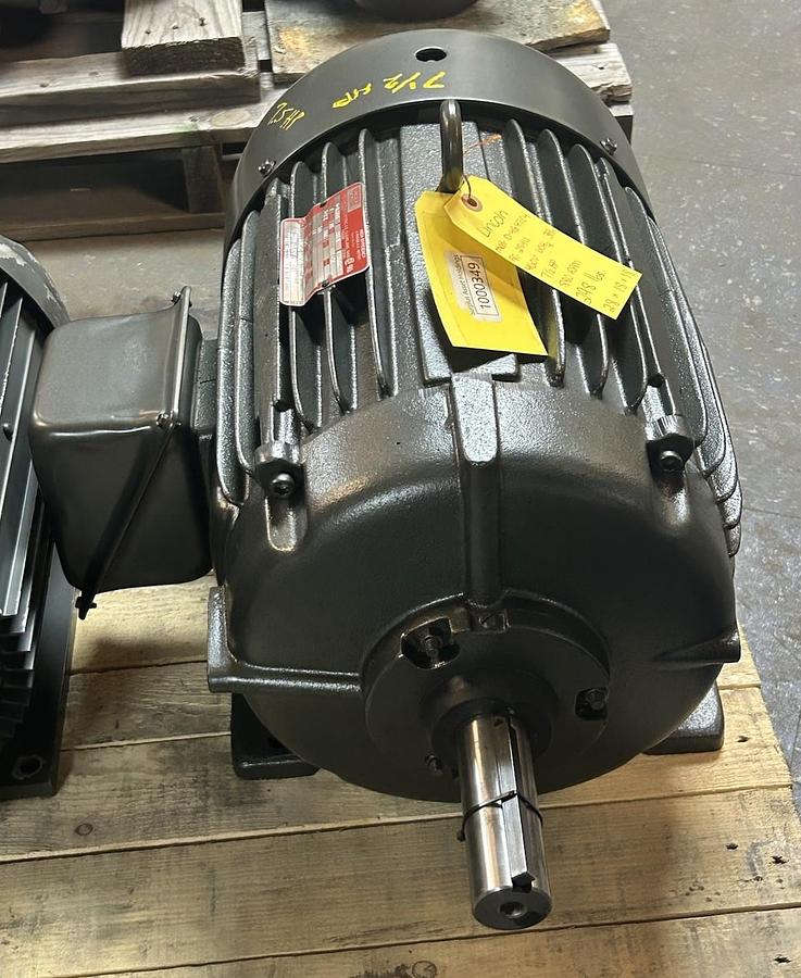 LINCOLN ELECTRIC,D-4G4704,AC MOTOR 7.5HP 460V 880RPM 3PH 284U FRAME