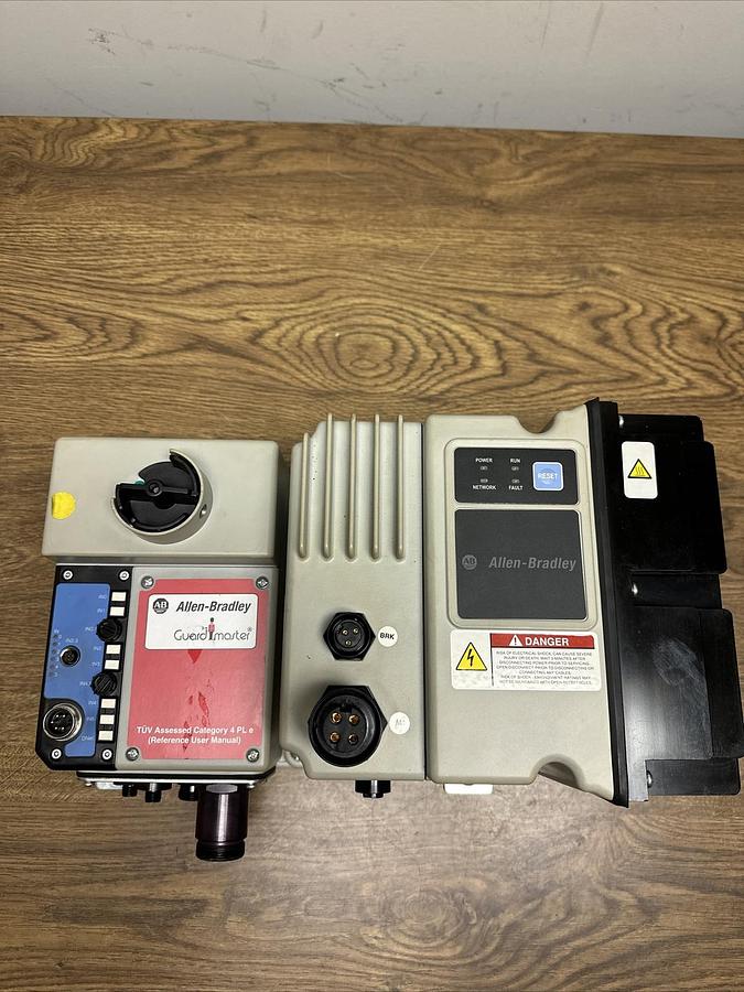 Used Allen Bradley,284G-FVD6POS-25-RRG-CBG-DB1-EMI,ArmorStart Safety Control Module