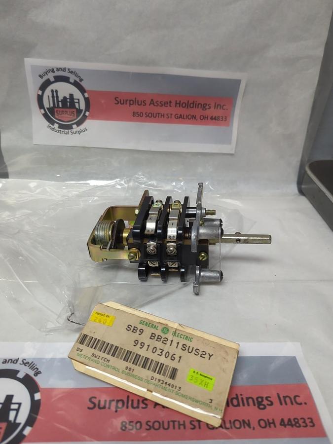 Used GE,SB9 BB211 SUS2Y,TYPE SB9 CONTROL SWITCH NO HOUSING/COVER PRE-OWNED