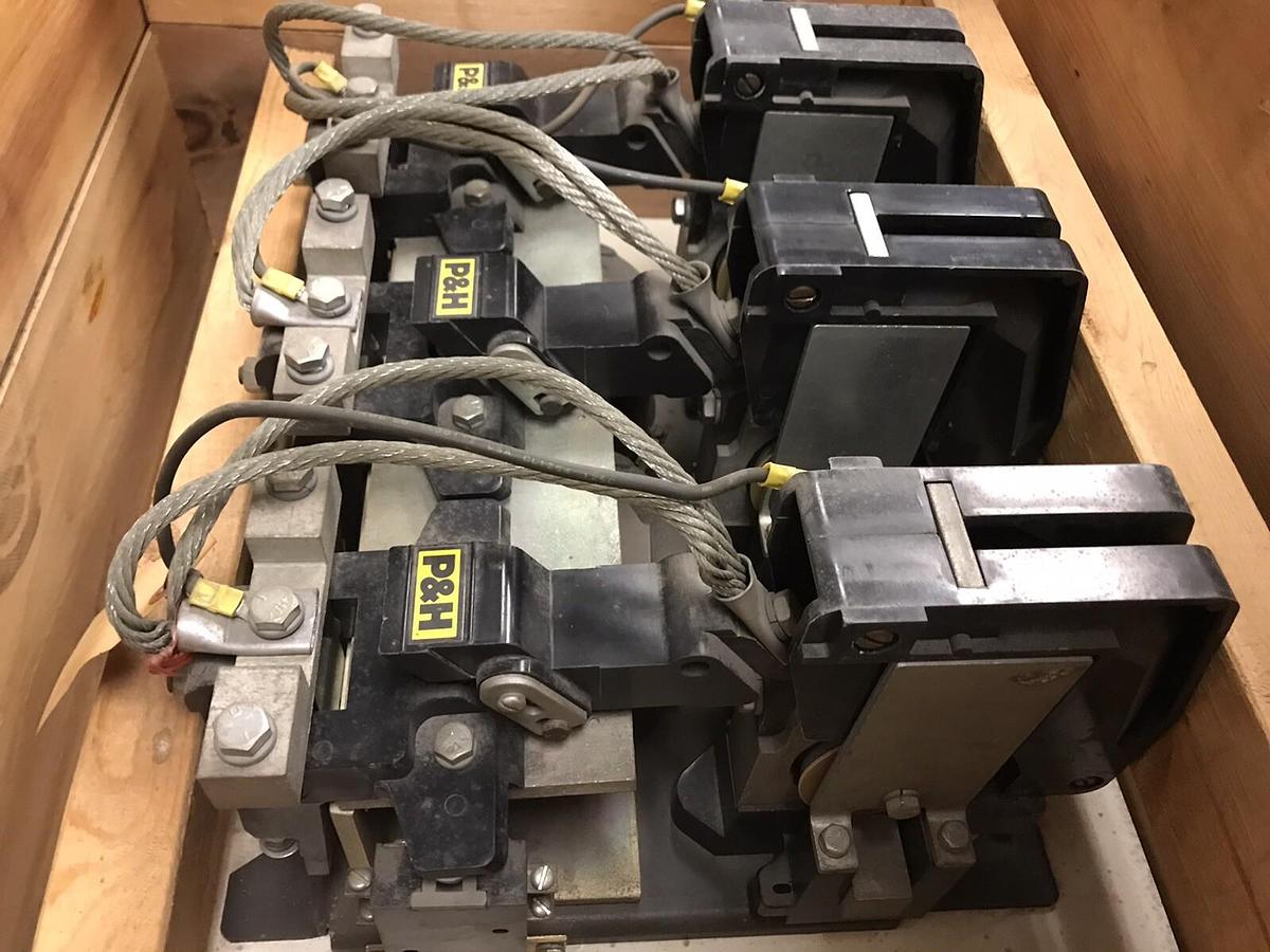 P&H,U300A135FRX3-XXX  AC,Contactor Size 5 300A 600V