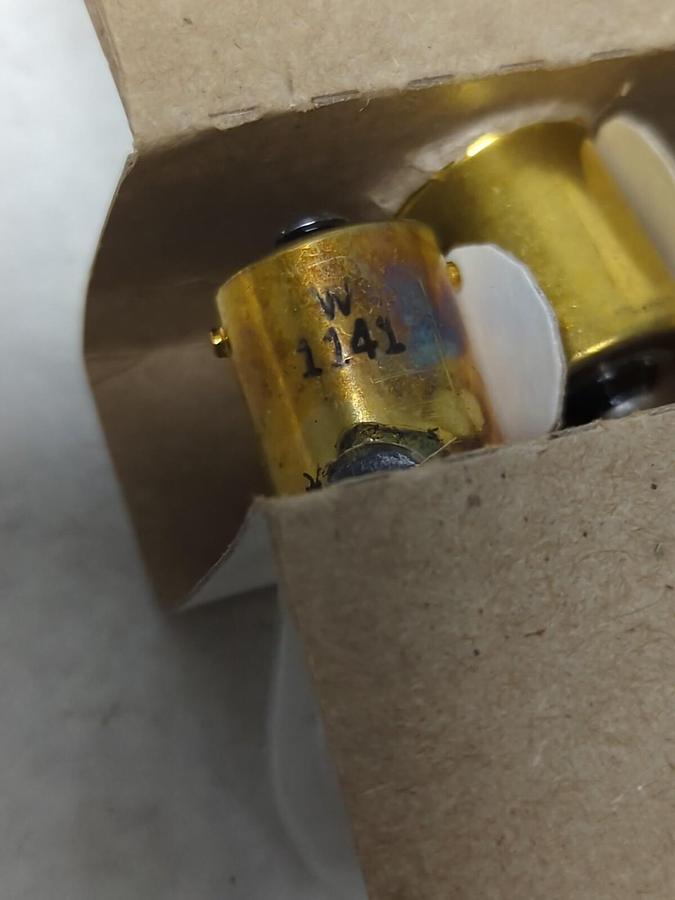 CHICAGO MINIATURE LAMPS,1141,MINIATURE BULB CLEAR 10 PACK NOS