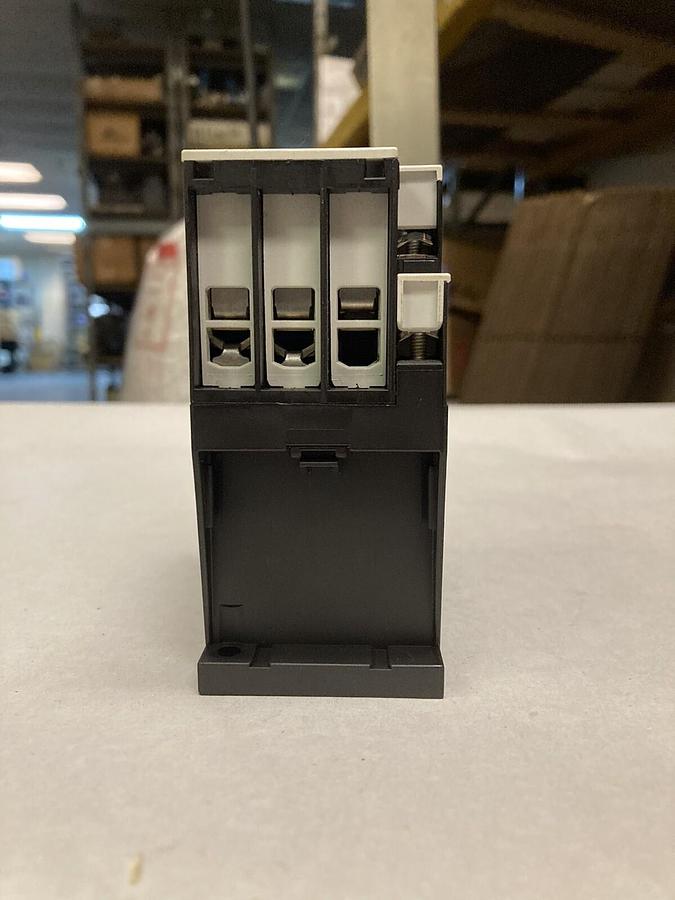 Used Eaton,XTCE018C10T,Contactor 24VAC