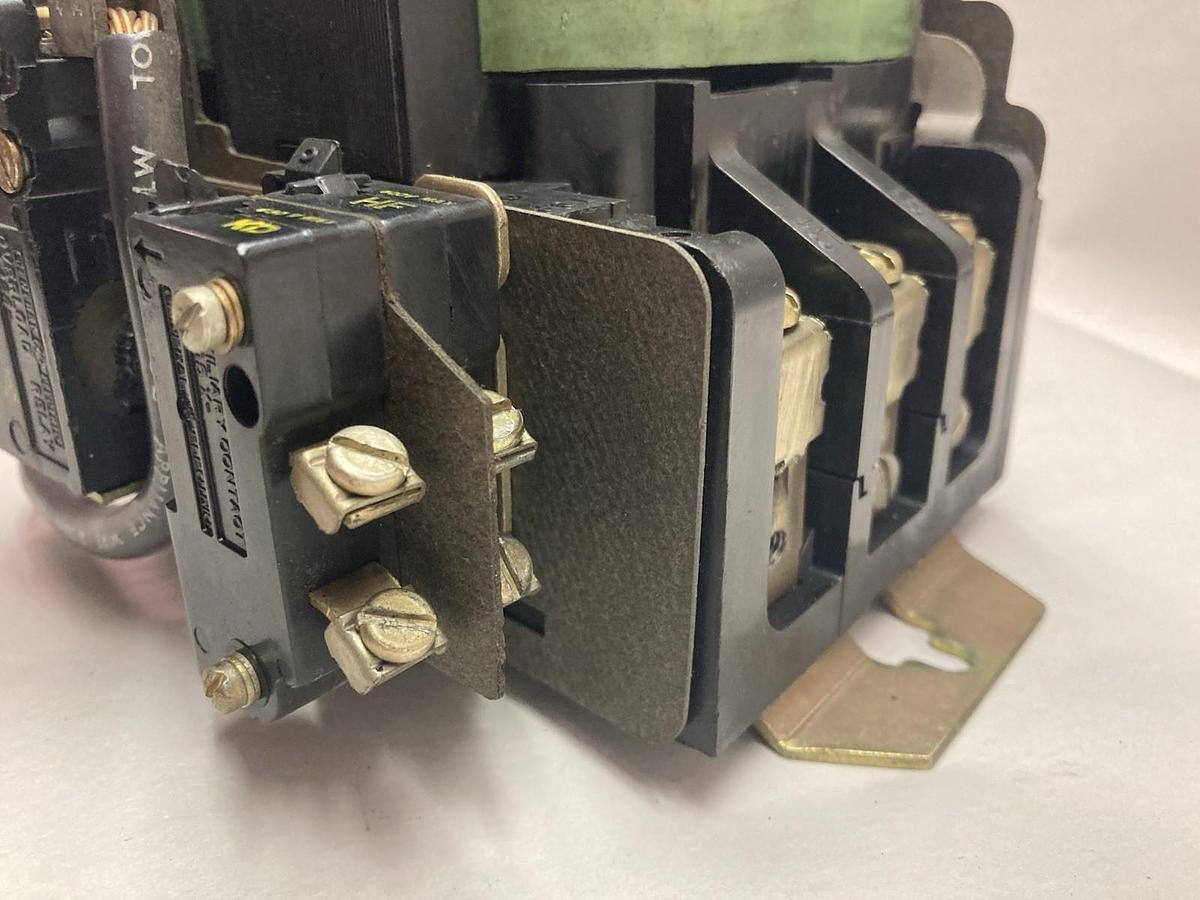 Used General Electric,CR1060000CBA,Nema Size 2 Starter Motor 45A