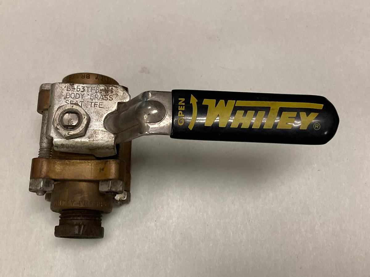 Used Whitey,B-63TF8-W1,Brass 3-Piece Ball Valve 2000 PSI