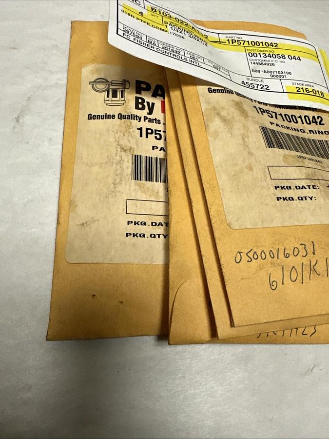 Used Fisher,1P571001042,Packing Ring 1-1/4x1-3/4x1/4 LOT of 4