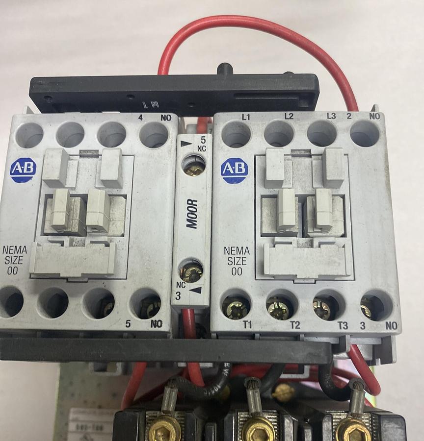 Allen Bradley,505-T0D,Ser D Reversing Starter Size 00 NOS