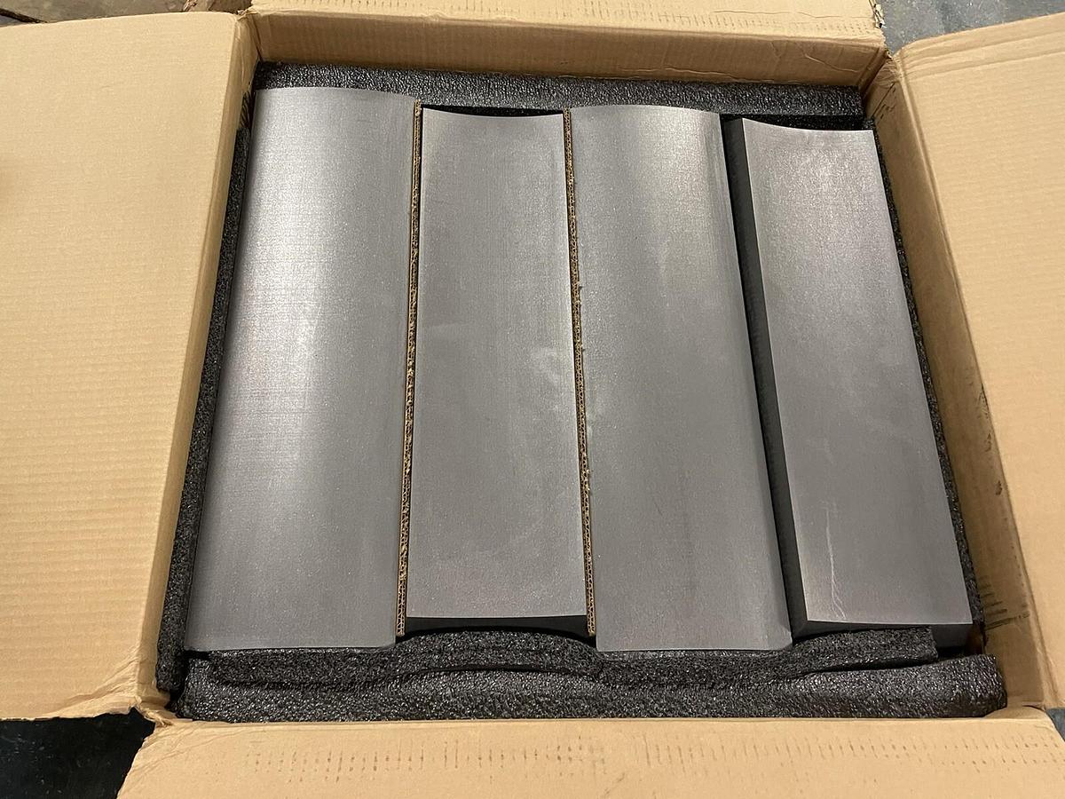 Used SGL Group Carbon Company,707819,HLM INSERT 4 PIECES SIZE 1.848 X 6.408 X22.031