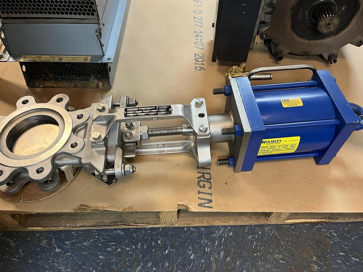 FNW,6500SP,PNEUMATIC ACTUATOR GATE VALVE 4" 150CWP SS316