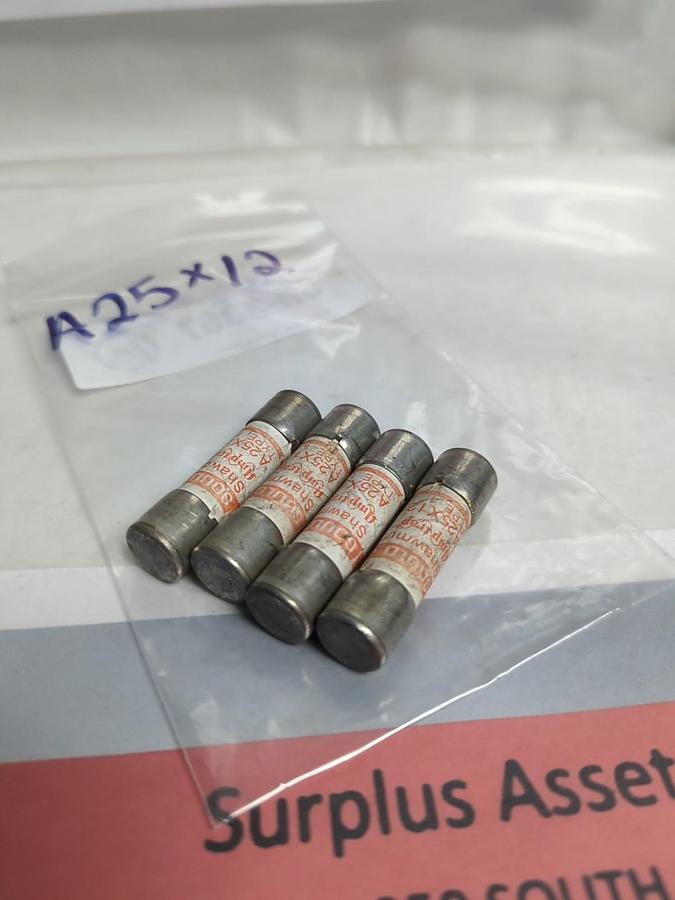 Used GOULD SHAWMUT,A25X12,AMP-TRAP 12 AMP FUSE LOT OF 4 PRE-OWNED