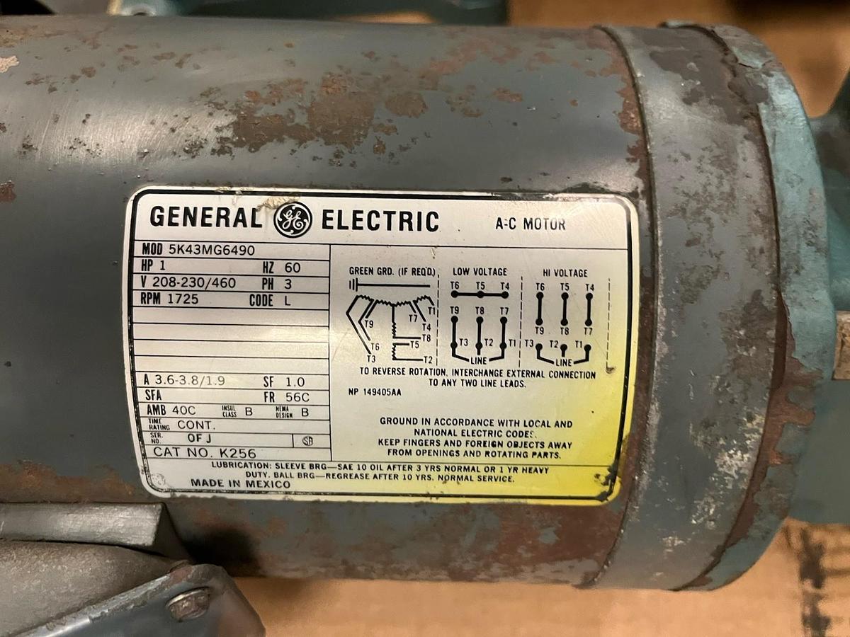 Used DODGE,56/200-30,TIGEAR GEAR REDUCER RATIO 3 1HP 1725RPM