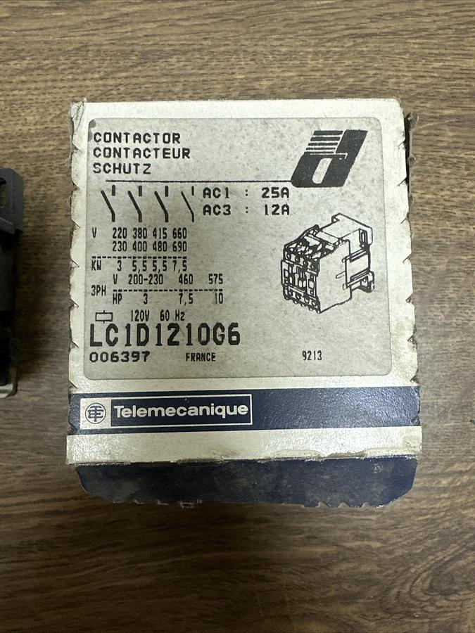 Telemechanique,LC1D1210G6,Contactor 120V