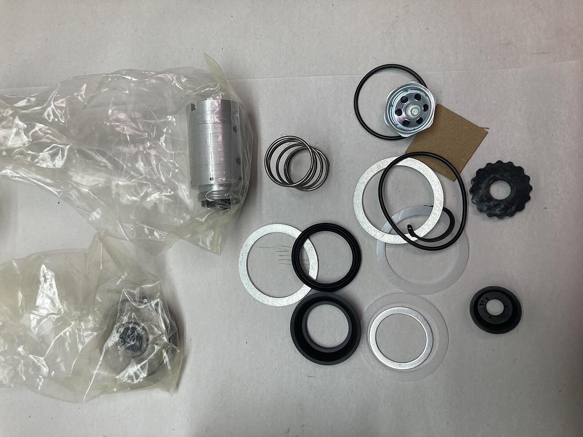 Hyster,1300925,Sevice Kit T6