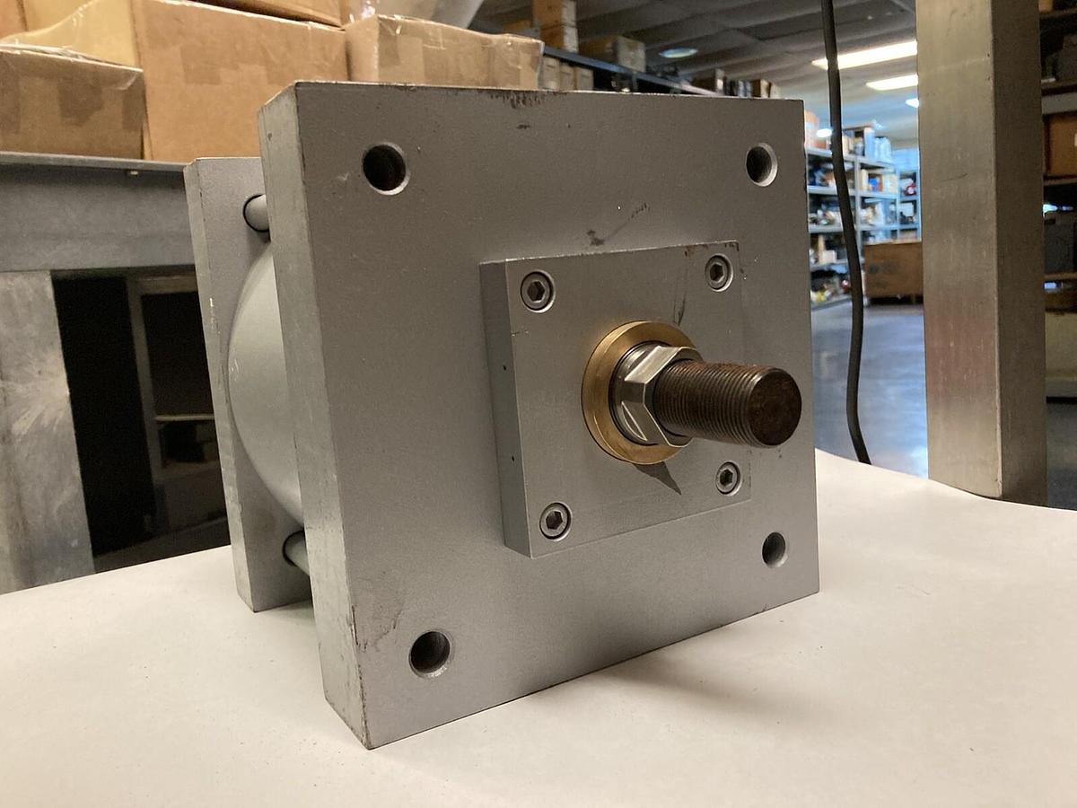 Sheffer,2131480-1,Model 8AC2.5A Hydraulic Cylinder