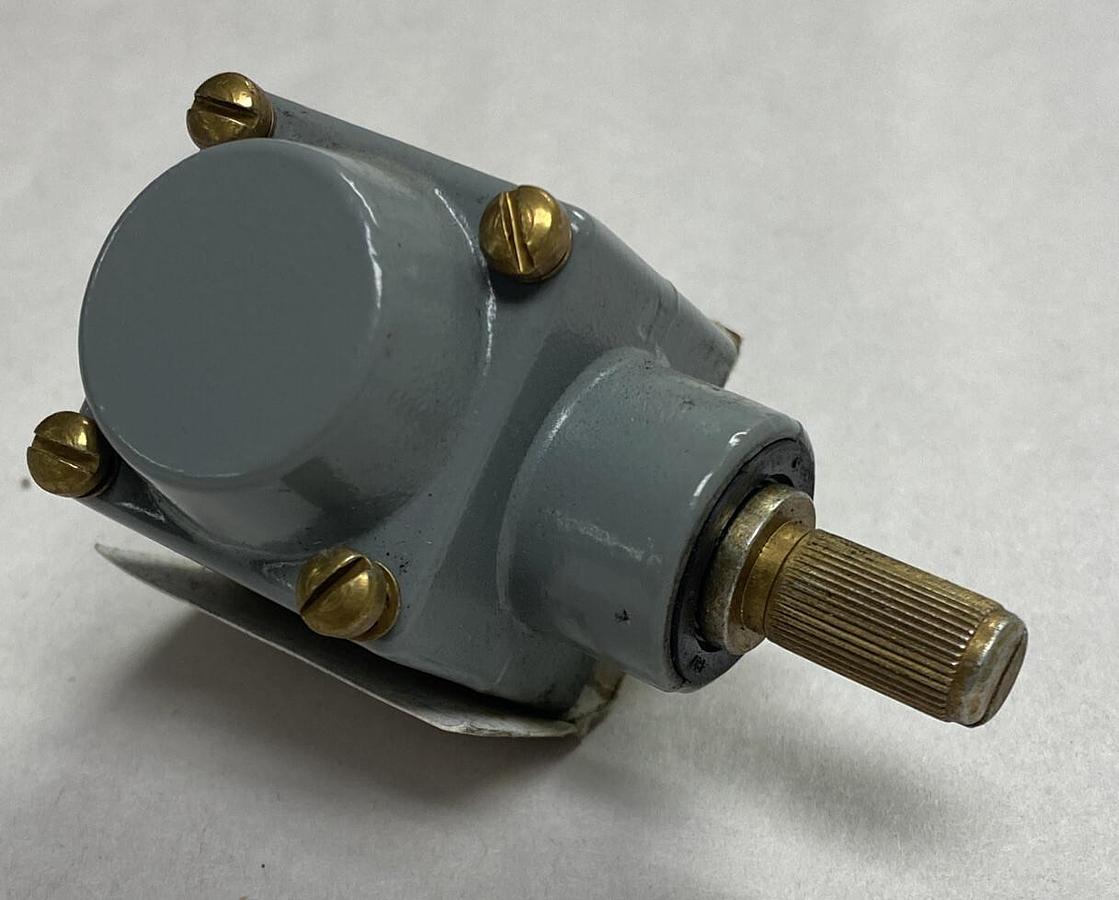 Allen-Bradley,Z-16065,Operating Head Renewal Part NOS