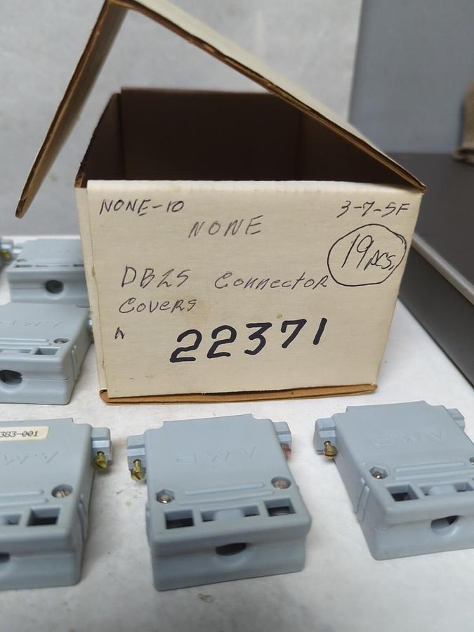 Used AMP,DB25,PLASTIC HOOD CONNECTOR COVERS LOT OF 19