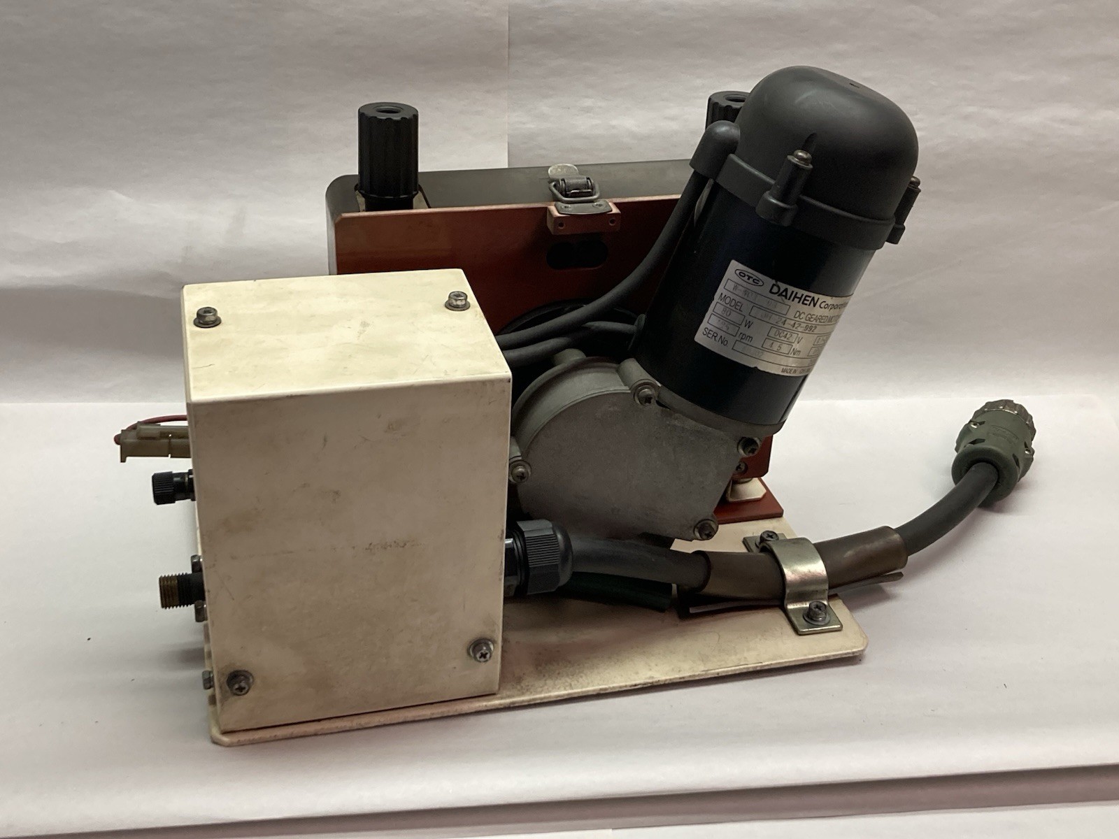 Used Daihen,CMRE-742,Wire Feeder DH-24-42-992 Motor 42VDC 80W 0.7~2.8A