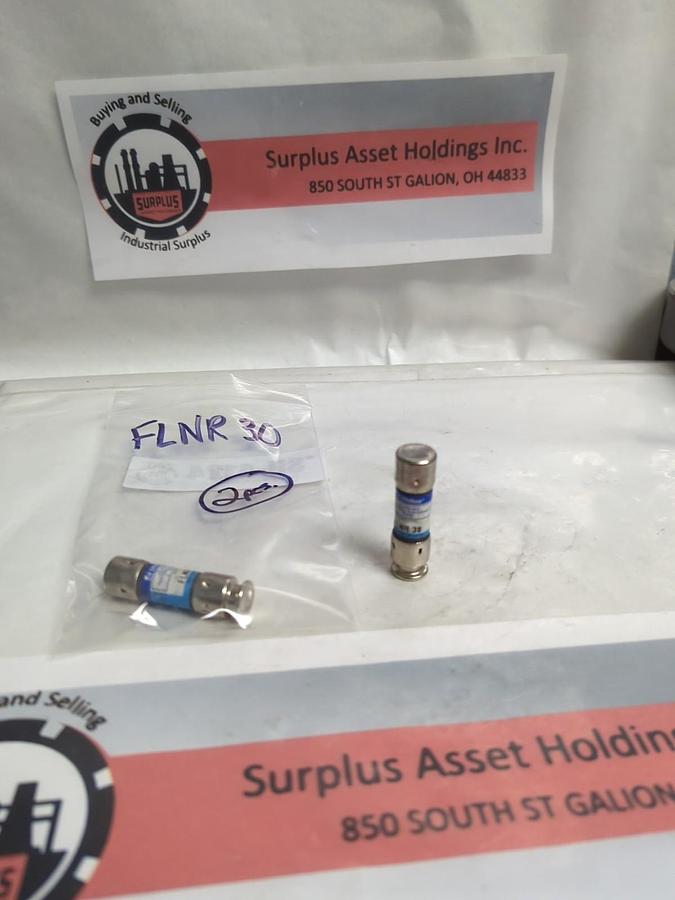 Used LITTELFUSE,FLNR30,TIME-DELAY 30 AMP FUSE LOT OF 2 PRE-OWNED
