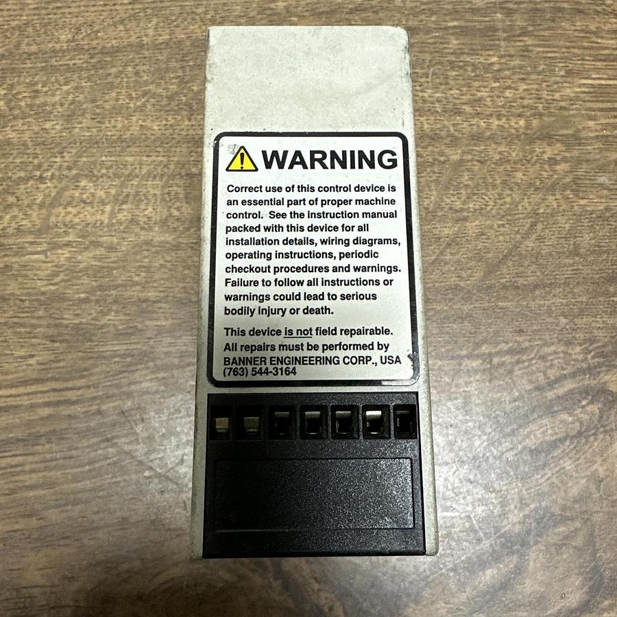 Used Banner,ES-FL-2A,Machine Safety Relay
