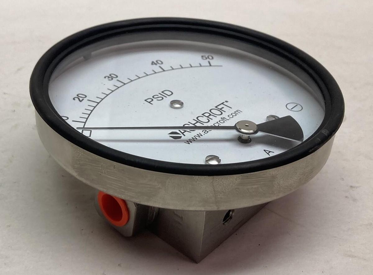 Ashcroft,45-1130SD-25S-50#,Pressure Gauge 6000psi 1/4" NPT