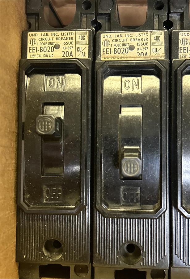 Used ITE,EE1-B020,CIRCUIT BREAKER 20A 120V 1P LOT OF 6