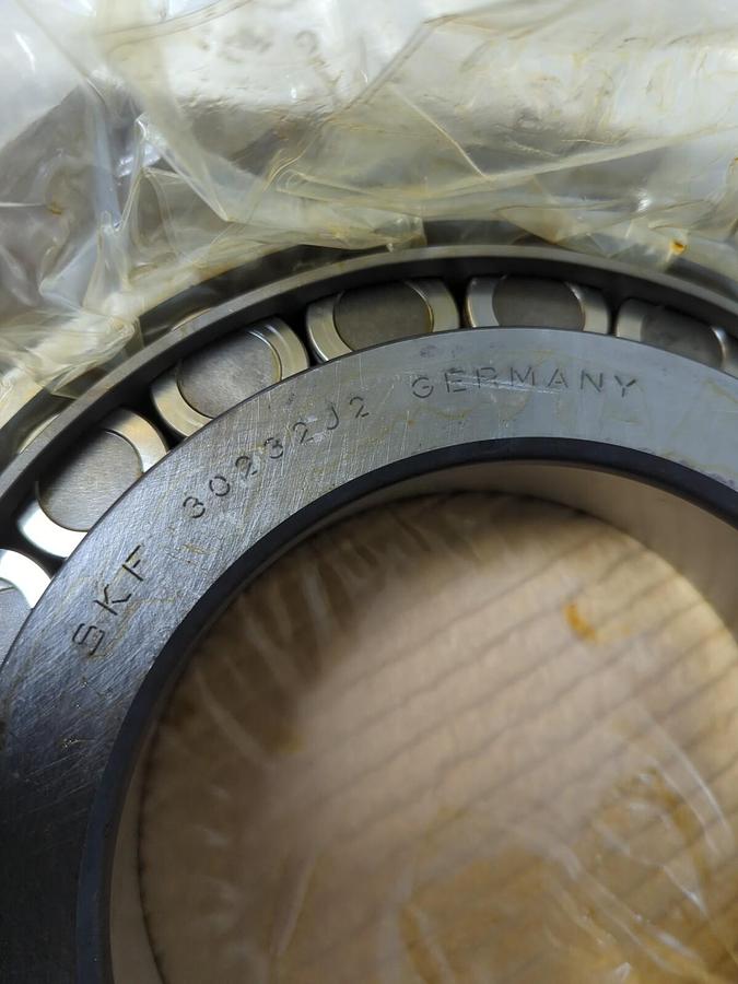 SKF,30232J2,COMPLETE ROLLER BEARING NOS