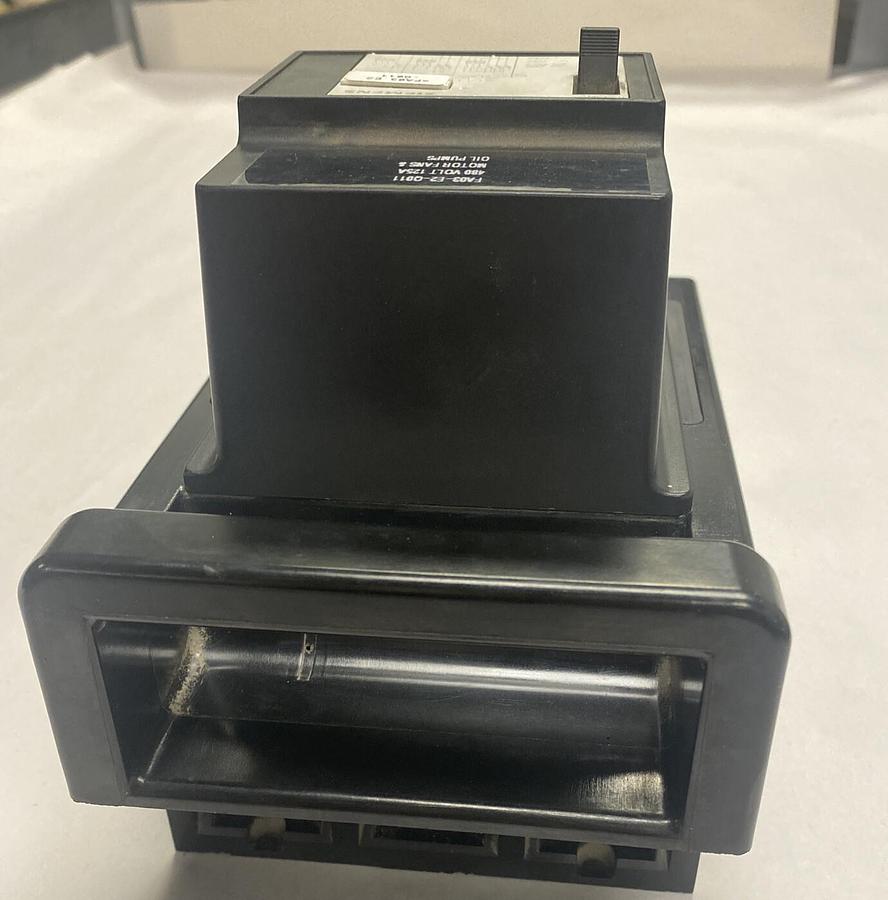 Used SIEMENS,3VU1300-1MS00,CIRCUIT BREAKER MOTOR STARTER