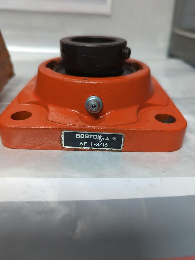 BOSTON GEAR,6F 1-3/16,4-BOLT FLANGE MOUNT BEARING 1-3/16 INCH BORE NOS
