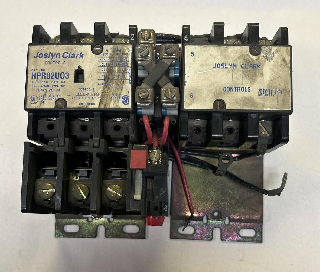 Used JOSLYN CLARK,HPR02U03,REVERSING STARTER SIZE 00 9A 600V