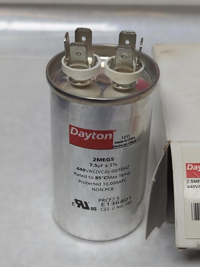 DAYTON,2MEG5,CAPACITOR 7.5 MFD ROUND LOT OF 2 NOS