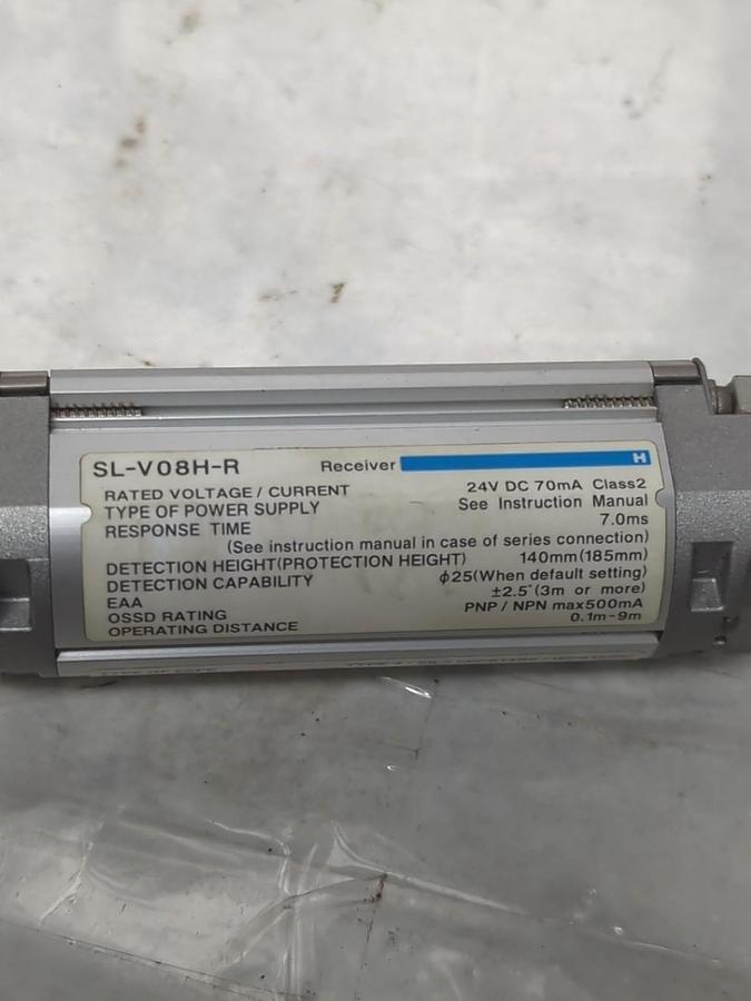 Used KEYENCE,SL-V08H-R,LIGHT CURTAIN RECIEVER WITH CABLE 24V DC 70 mA PRE-OWNED