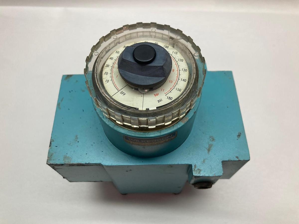 Used Wilkerson,R41-0C-000A-H91,Dual Air Regulator