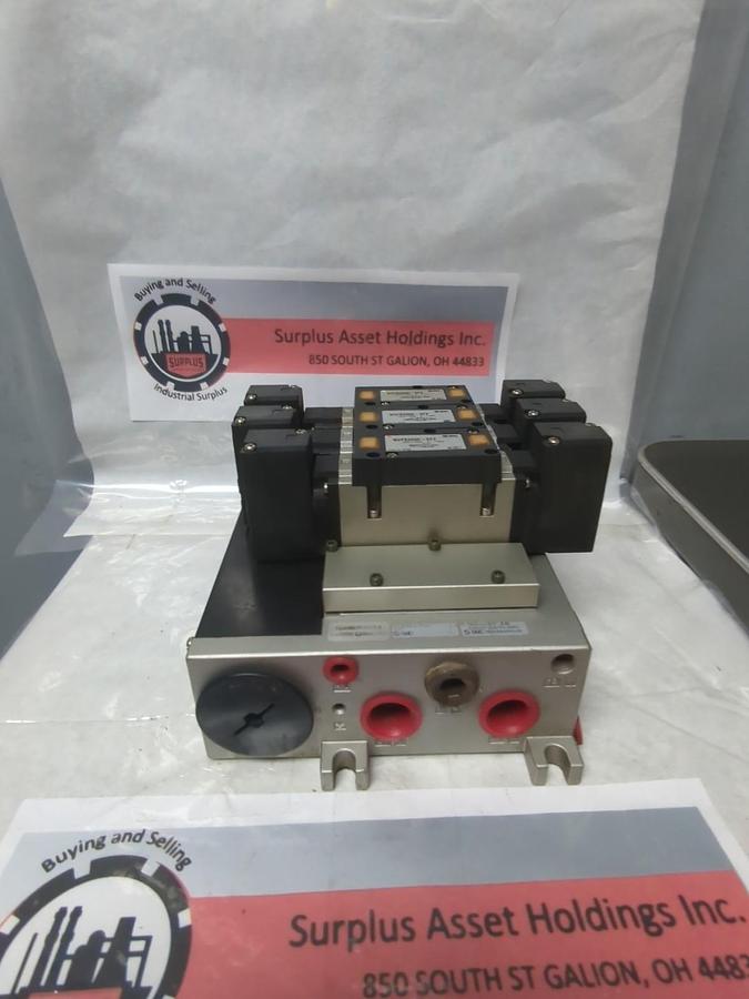 Used SMC,NVV5FS3-01T-041-03T,PNEUMATIC MANIFOLD W/ 3 VALVES NVFS3300-5FZ USED