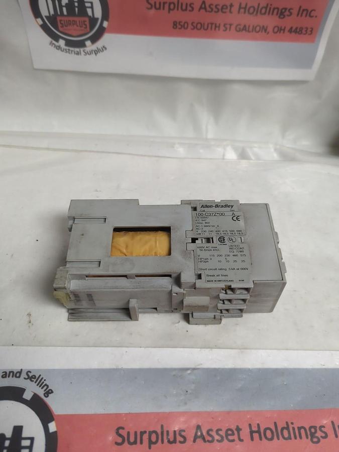 Used ALLEN BRADLEY,100-C37Z*00,CONTACTOR WITH CONTROL RELAY 100-S AUX PRE-OWNED