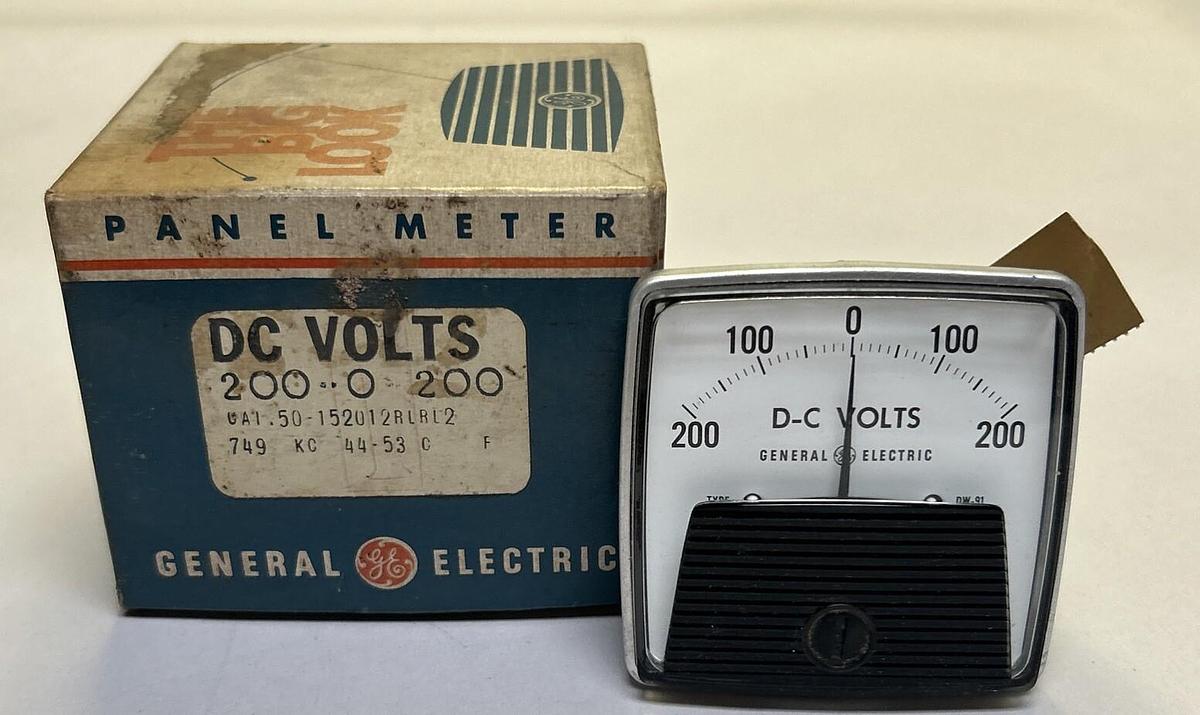 Used GENERAL ELECTRIC,50-152012RLRL2,PANEL METER DC VOLTS NOS