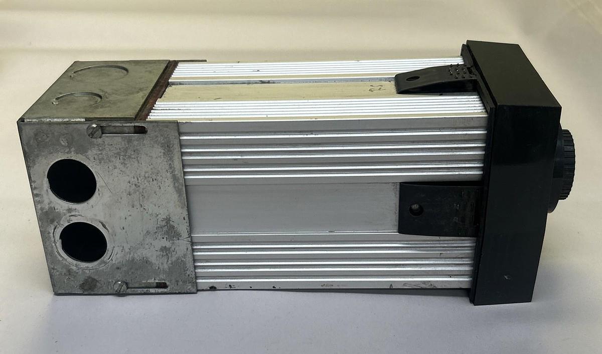 Used LOVE CONTROLS,MODEL 49,PROPORTIONING CONTROLLER