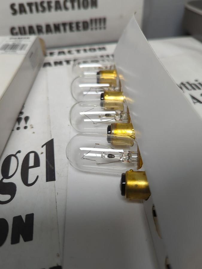 DAMAR,25T8DC,REPLACEMENT BULBS 25W/130V BOX OF 8 NOS