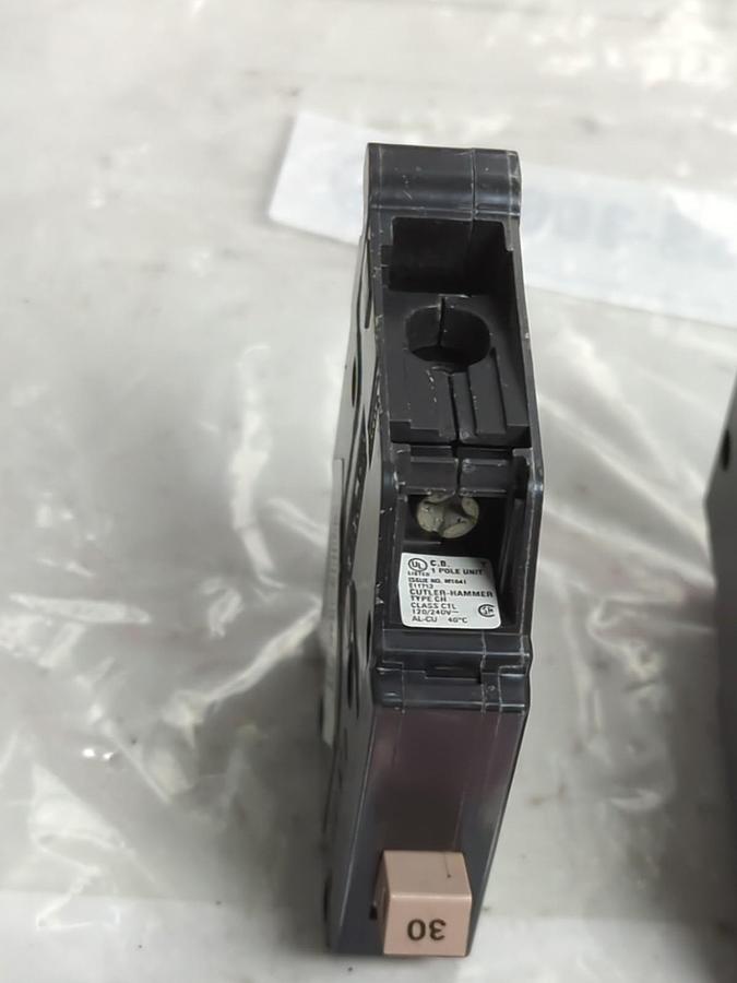 Used CUTLER HAMMER,CH130,CIRCUIT BREAKER 1-POLE 30 AMP LOT OF 2 PRE-OWNED