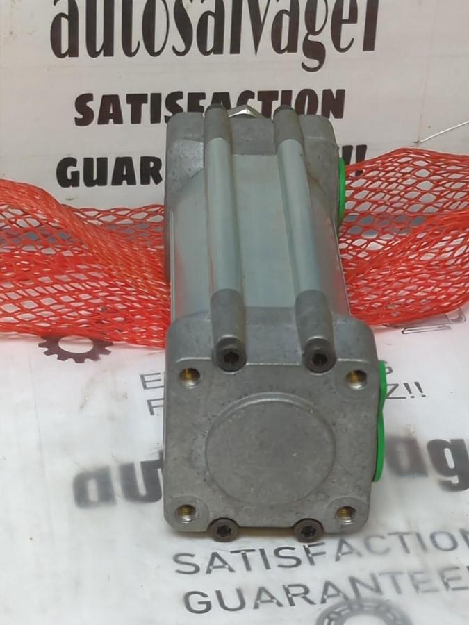 BOSCH REXROTH,1680608000,PNEUMATIC ACTUATOR CYLINDER 10 BAR NOS