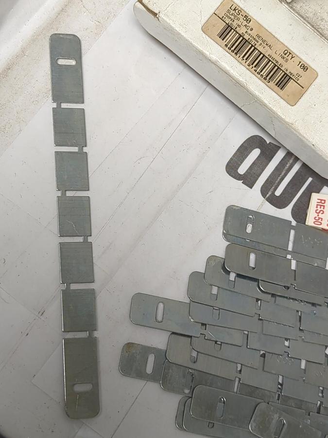 COOPER BUSSMANN,LKS-50,SUPER LAG RENEWAL LINKS LOT OF 100 NOS