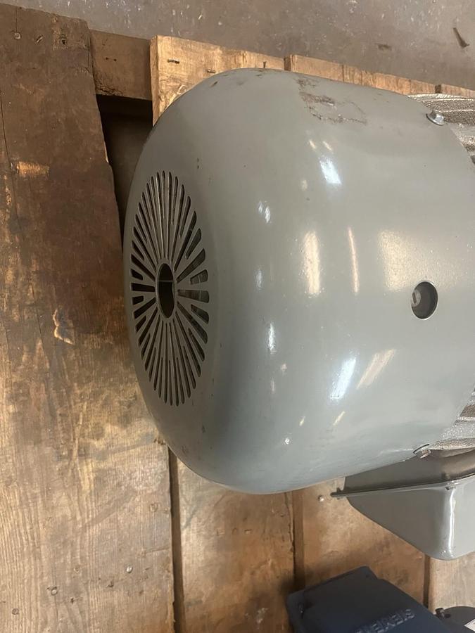 LINCOLN,D-BU2450C2,MOTOR 20HP 1170RPM 286TC