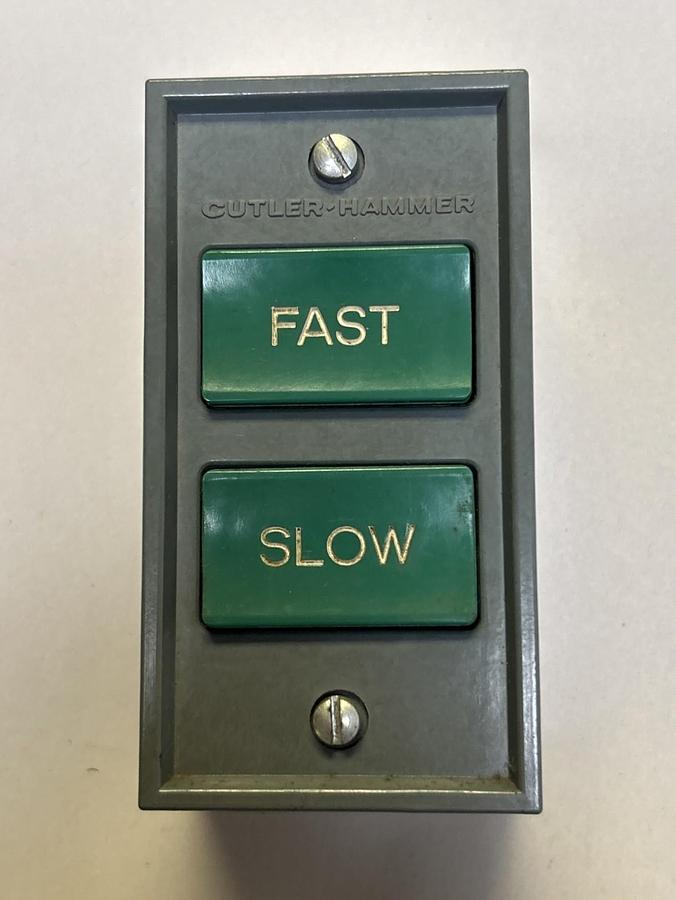 CUTLER HAMMER,86-2588-2,PUSH BUTTON FAST / SLOW NOS