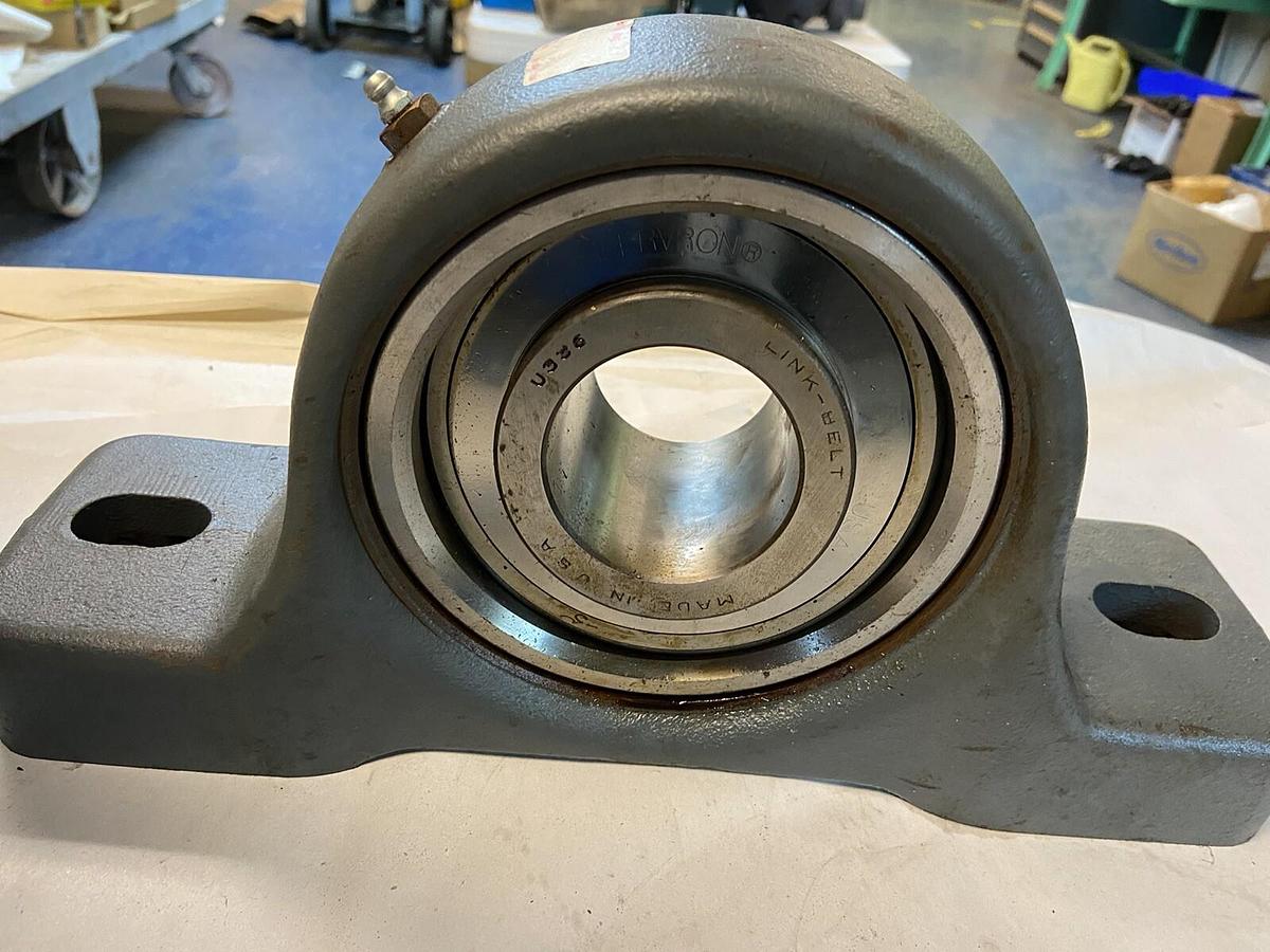 Link Belt,P3U336,Pillow Block Bearing 2-1/4 INCH