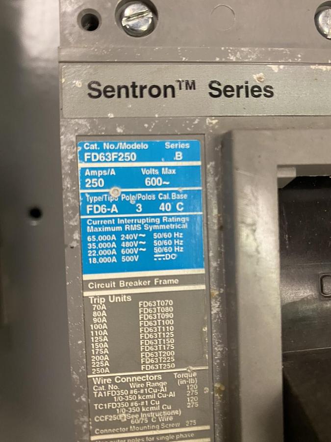 Used Siemens,F6N1S,250A FD63F250 Circuit Breaker Enclosure 600V
