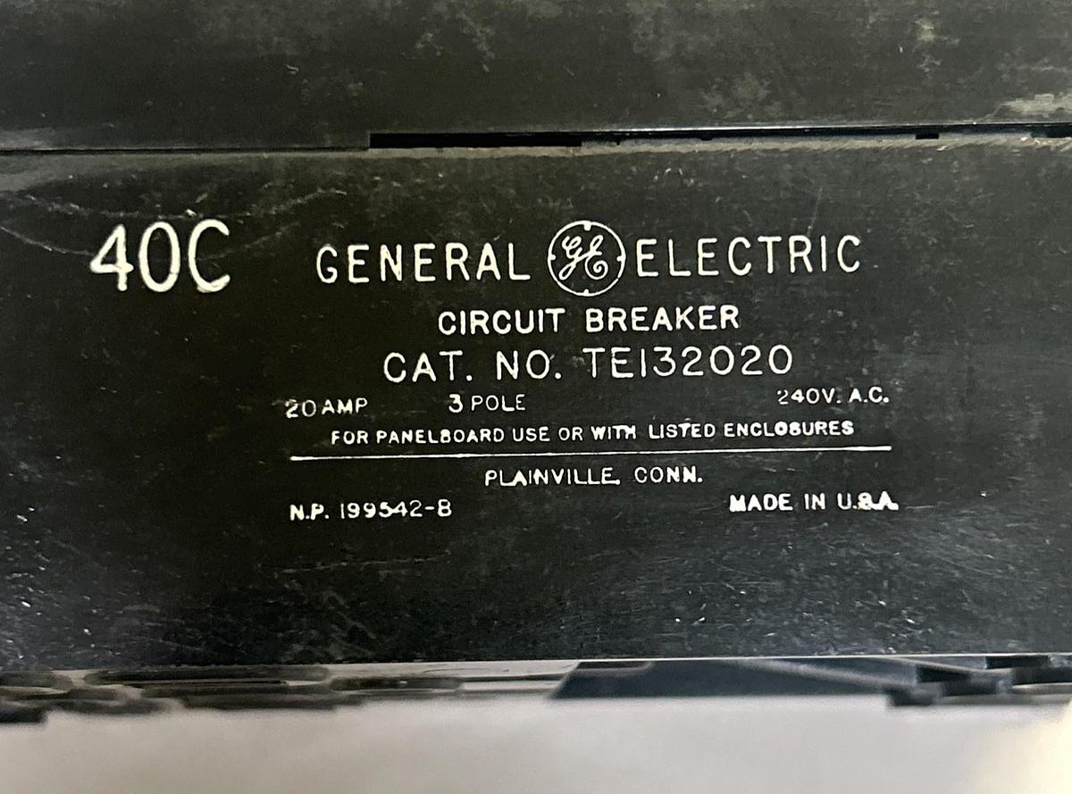 GENERAL ELECTRIC,TE132020,CIRCUIT BREAKER 20A 240V 3P NOS