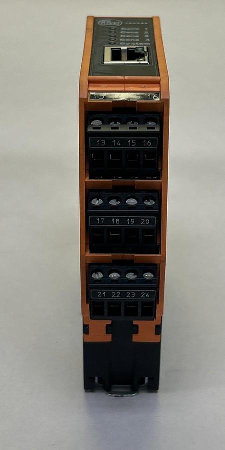 Used IFM EFECTOR,VSE002,DIAGNOSTIC SENSOR MODULE